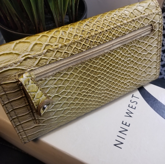 Nine west Wallet - Picture 3 of 4